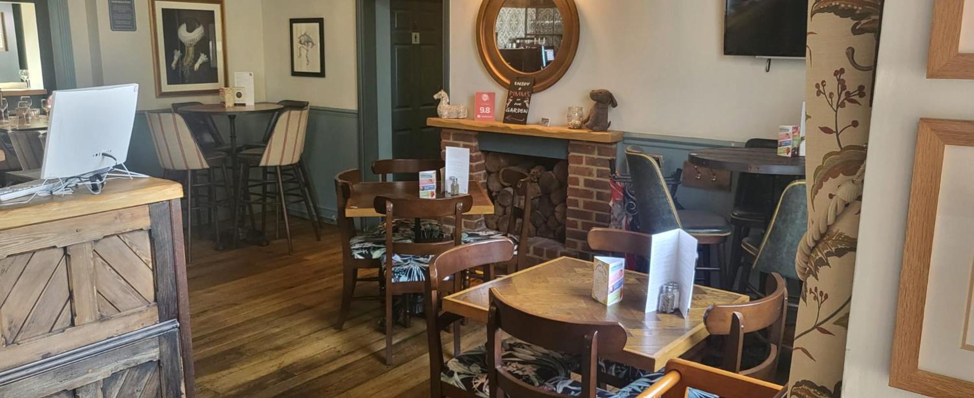 The Inn West End Woking Extérieur photo